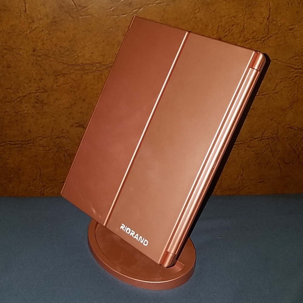 Riorand trifold rose gold makeup mirror